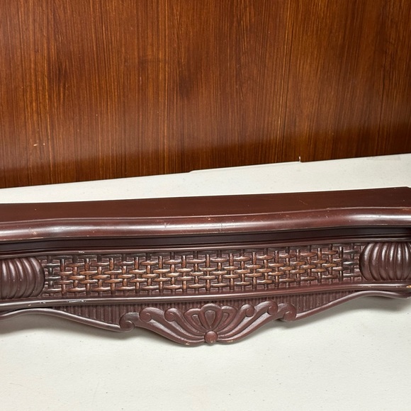 Vintage home interiors faux woven design floating shelf - Picture 15 of 15